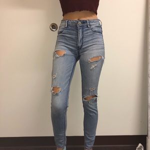 RIPPED BLUE HIGH WAISTED JEAN